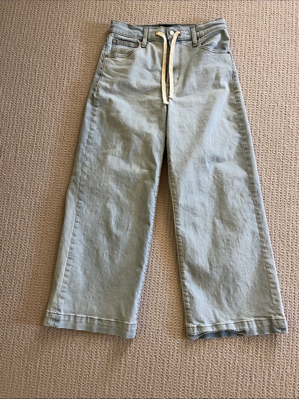GAP High Rise Drawstring Wide-Leg Crop Jeans - Picture 6 of 7